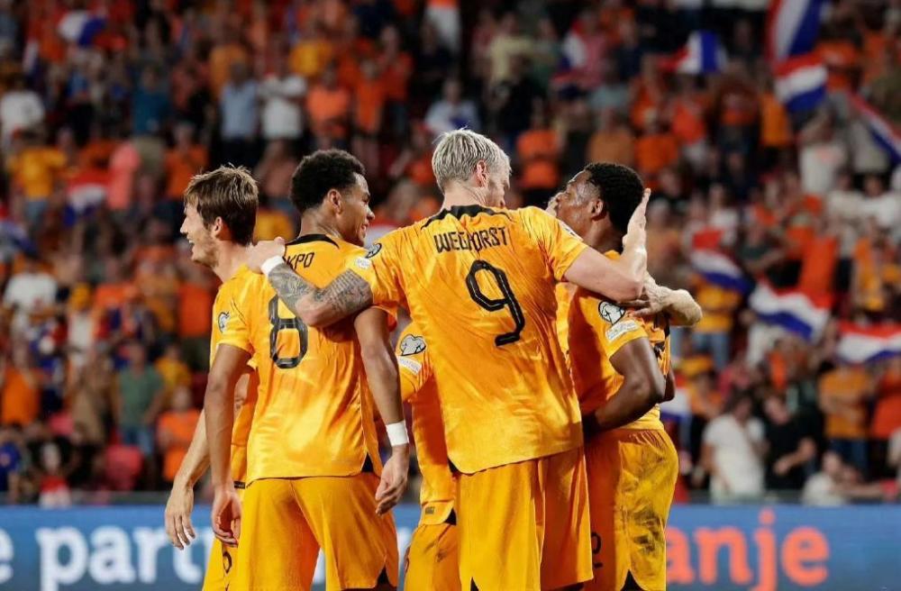  法兰克福锋线哑火遭弱旅零封惨败  