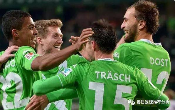  法兰克福主场大胜延续德甲不败金身