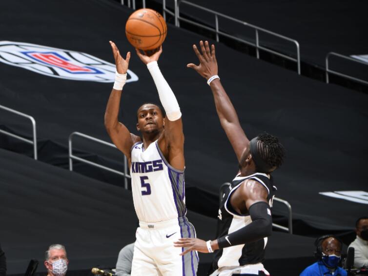  福克斯突破犀利国王爆冷击败掘金打破格局