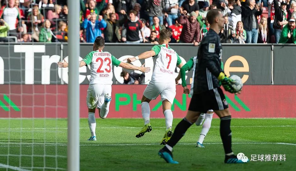  多特蒙德年轻双星闪耀德甲赛场未来无限